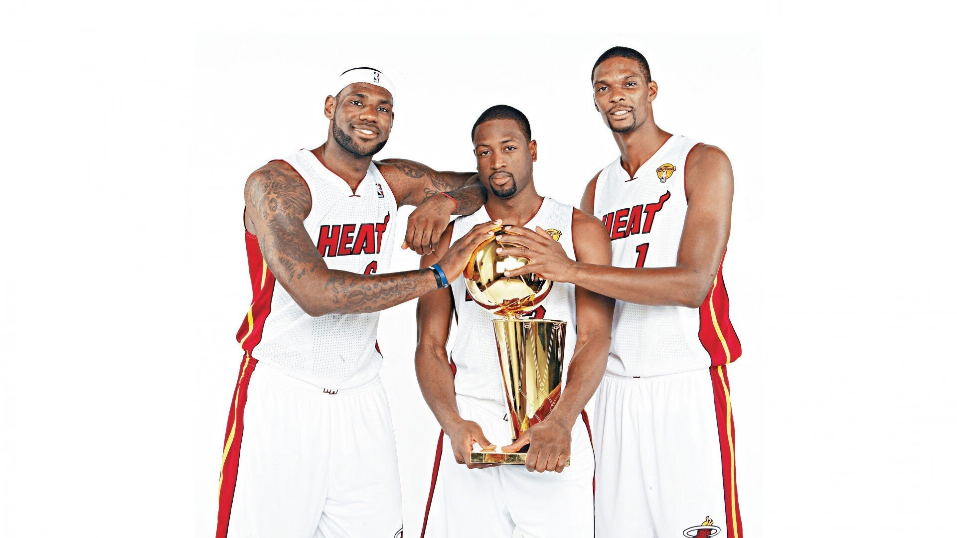 开云体育APP下载-街道上的国家寓言，当F1轮胎碾过马赛曲的余音